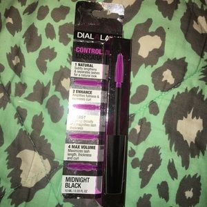 Jesse’s Girl Dial a Lash Mascara Midnight Black
